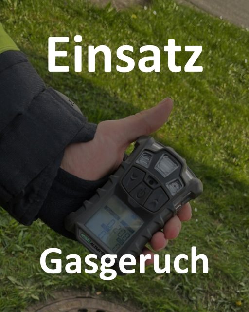 🚨 Nr. 80 🚨
🗓️ 18.07.2026 🗓️
🕖 11:28 🕖
🚒 ELW, HLF 🚒
📟 Gasgeruch 📟
📍 Herzberg📍

Wir wurden durch eine Mitarbeiterin alarmiert, nachdem diese in einem Geschäft einen  Gasgeruch wahrgenommen hatte. Nach dem Eintreffen an der Einsatzstelle wurde der betroffene Bereich umgehend erkundet und mit den mitgeführten Messgeräten kontrolliert. Die durchgeführten Messungen verliefen ohne Befund, sodass keine erhöhte Gaskonzentration festgestellt werden konnte. Zur weiterführenden Überprüfung wurde vorsorglich der zuständige Energieversorger hinzugezogen, da dieser über feinere und speziellere Messgeräte verfügt.