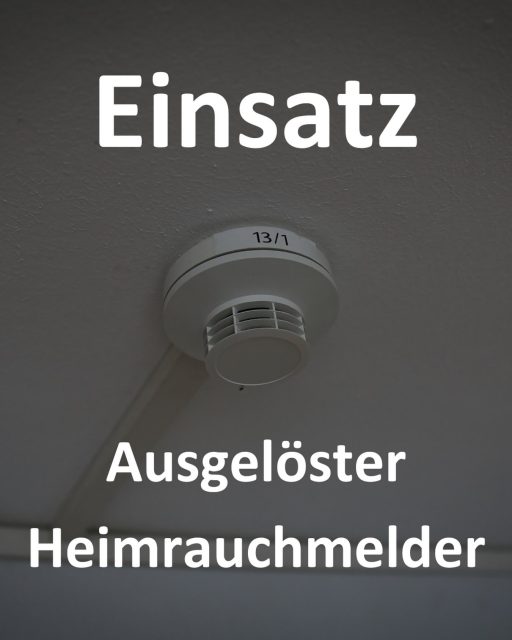 🚨 Nr. 101 🚨
🗓️ 18.08.2026 🗓️
🕖 18:15 🕖
🚒 ELW, HLF, DLK 🚒
📟 Ausgelöster Heimrauchmelder 📟
📍 Herzberg📍

In einem Mehrparteienhaus hatte ein Heimrauchmelder ausgelöst, woraufhin die Feuerwehr zur Erkundung alarmiert wurde. Nach dem Eintreffen an der Einsatzstelle wurde das Objekt von außen kontrolliert und die betroffene Wohnung lokalisiert. Da zunächst nicht ausgeschlossen werden konnte, dass sich in der Wohnung eine Rauchentwicklung oder ein Brandereignis befand und kein unmittelbarer Zugang möglich war, wurde zur weiteren Kontrolle der Türzylinder fachgerecht gezogen. Anschließend konnte die Wohnung betreten und umfassend überprüft werden. Bei der Erkundung wurden weder Rauch noch Feuer festgestellt. Nachdem die Kontrolle der Wohnung abgeschlossen war und keine Einsatzmaßnahmen zur Brandbekämpfung erforderlich wurden, konnte die Einsatzstelle gesichert und der Einsatz beendet werden.